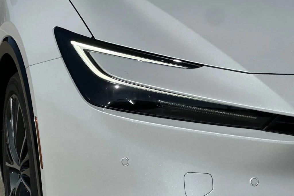 New 2027 Wind Chill Pearl <sup>1</sup> Toyota  Limited AWD image 30
