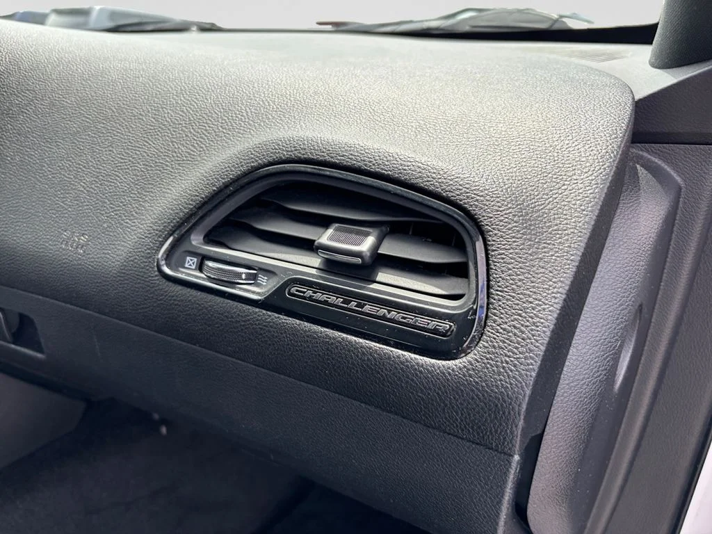 Used 2015 White Dodge R/T image 47