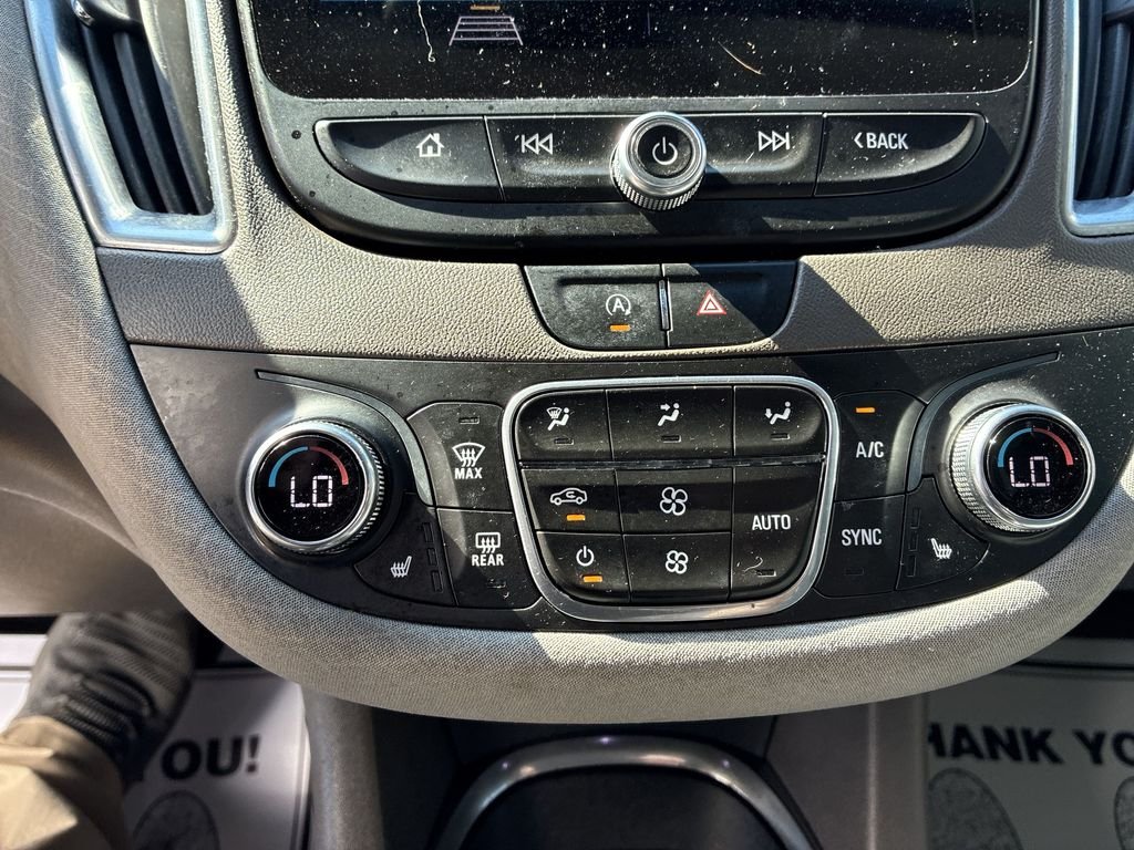 Used 2020 White Chevrolet LT image 18