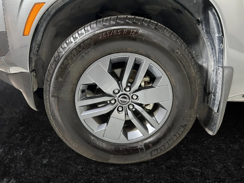Used 2025 Gray Nissan SV image 25