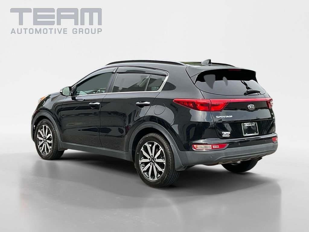 Used 2018 Red Kia EX image 5