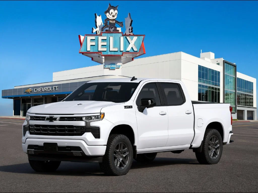 New 2026 Summit White Chevrolet RST image 1