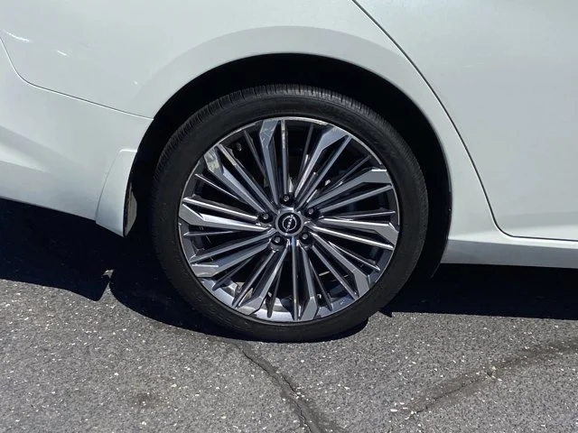 2025 Nissan Altima SL - Photo 10