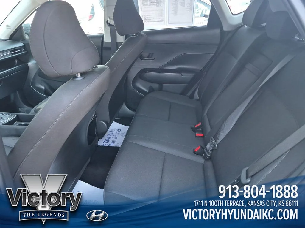 Used 2025 Gray Hyundai SEL image 23