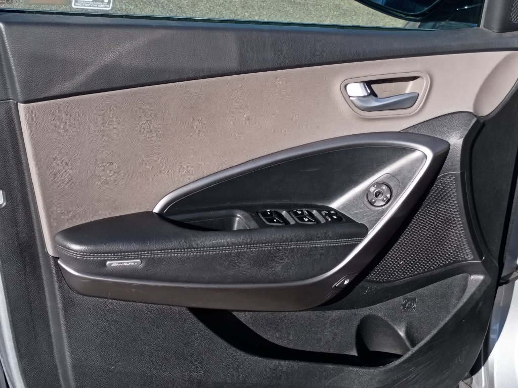 Used 2017 Iron Frost Hyundai SE image 13