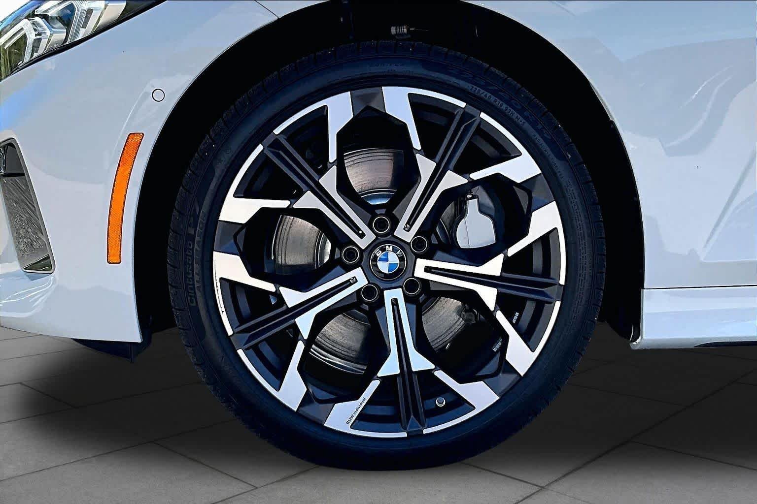New 2026 Alpine White BMW 330i NA image 11