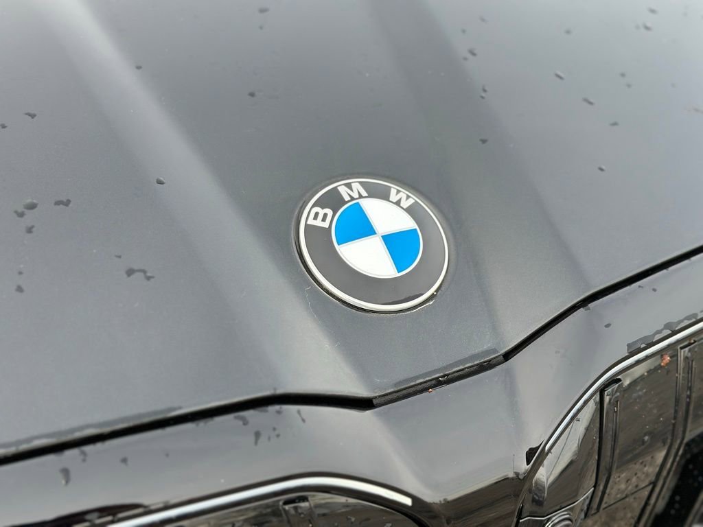 New 2026 Black Sapphire Metallic BMW 530i xDrive image 10