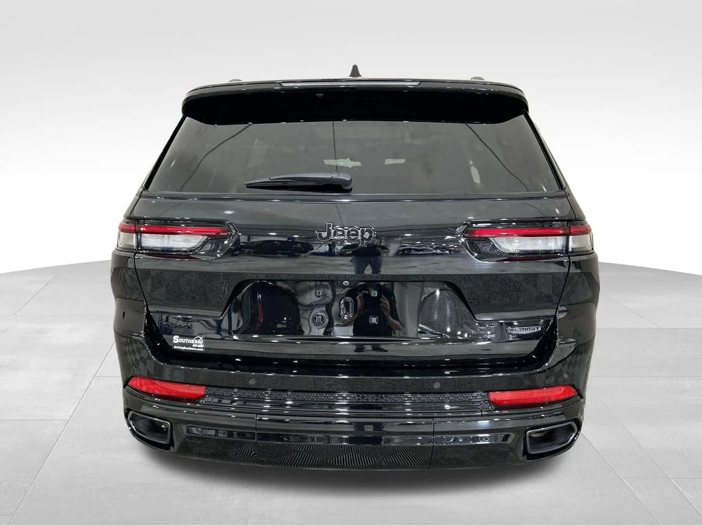Used 2025 Black Jeep Summit image 4
