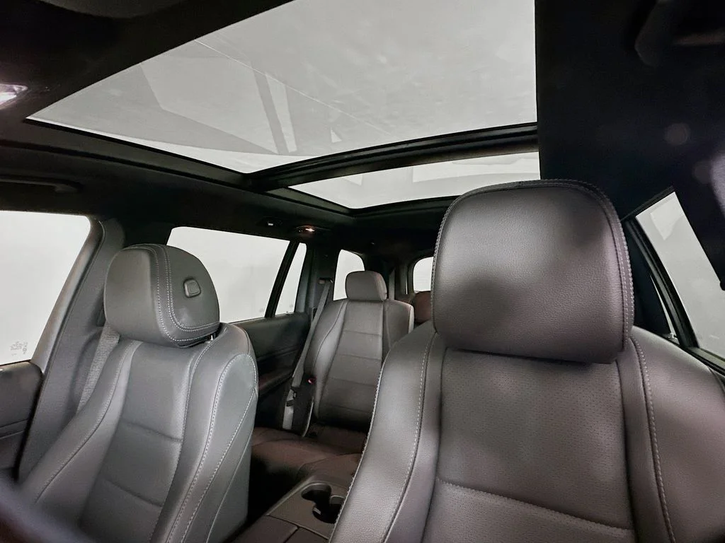 Used 2025  Mercedes-Benz GLS 450 image 23