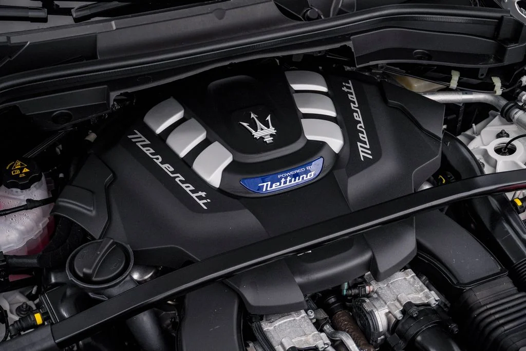 New 2026 Bianco Astro Metallic Maserati Modena image 28