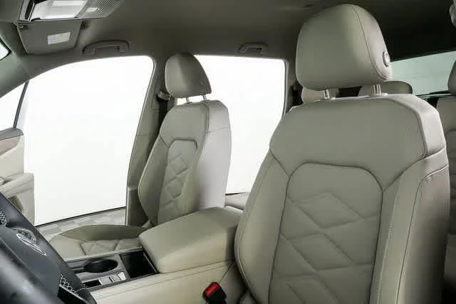 2026 Volkswagen Atlas SE - Photo 8