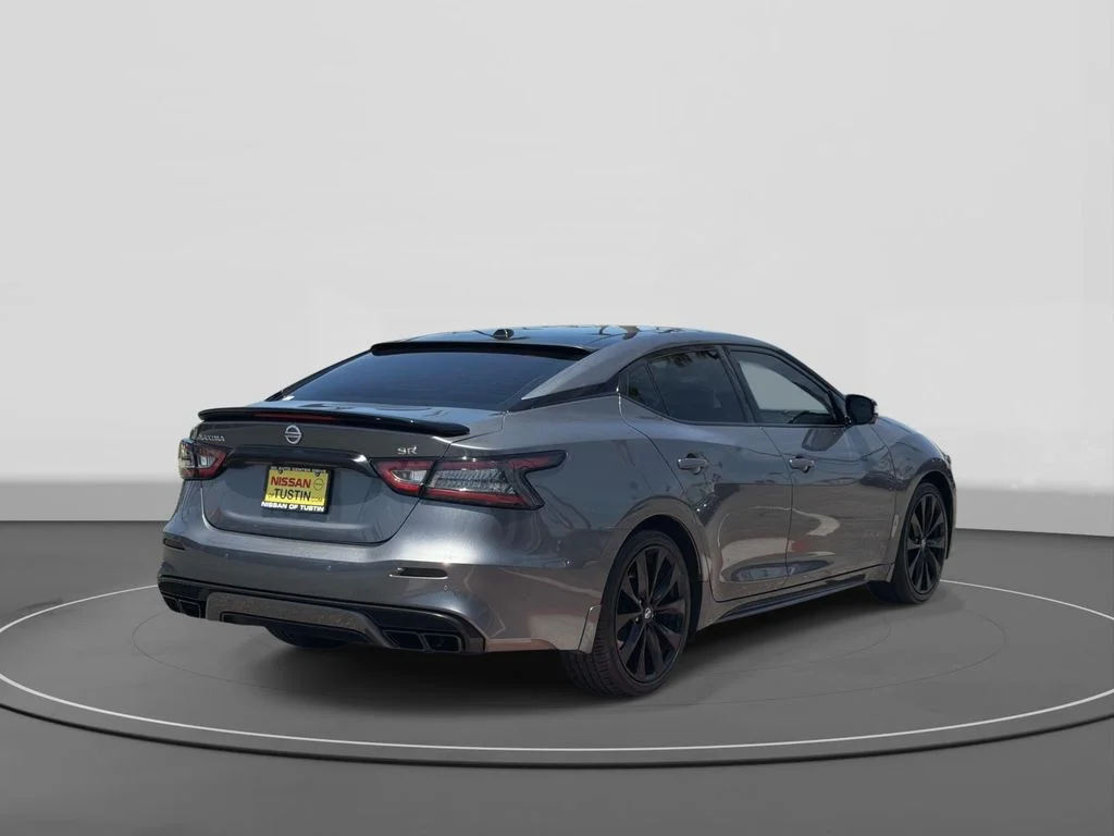 Certified Used 2020 GUN METALLIC Nissan SR image 7