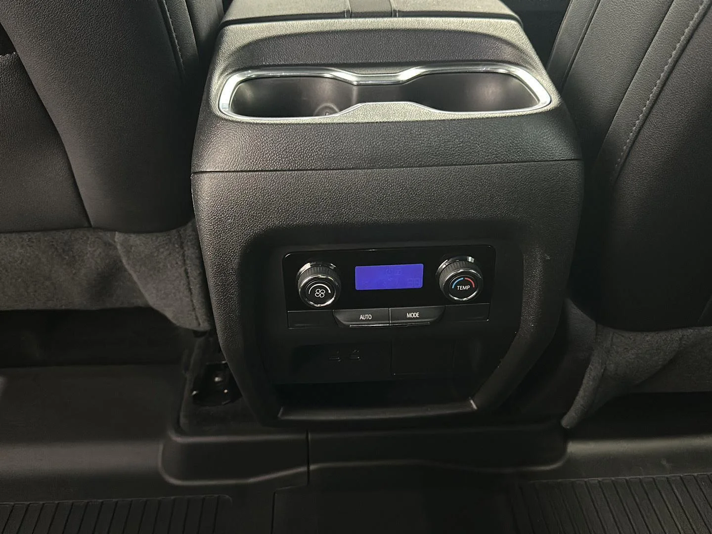Used 2025 Sterling Gray Metallic Chevrolet Z71 image 21