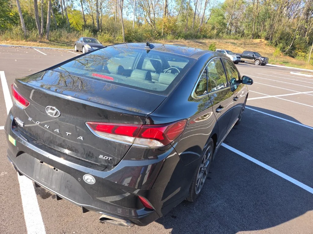 Used 2019 Black Hyundai Limited image 8