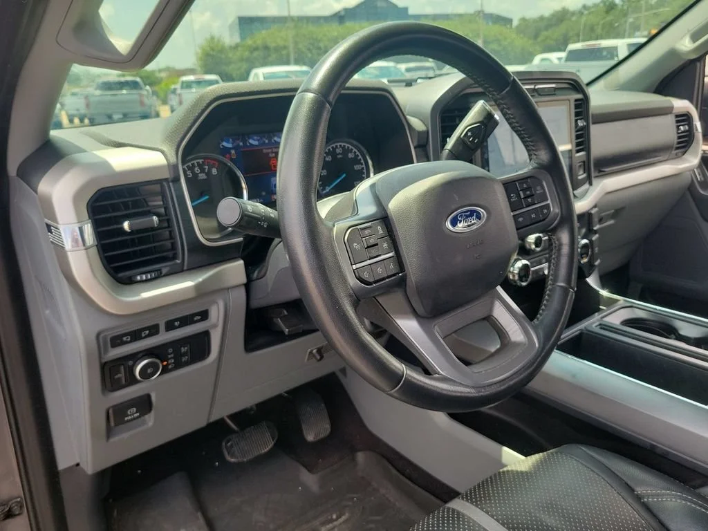 Used 2021 Gray Ford XLT image 10