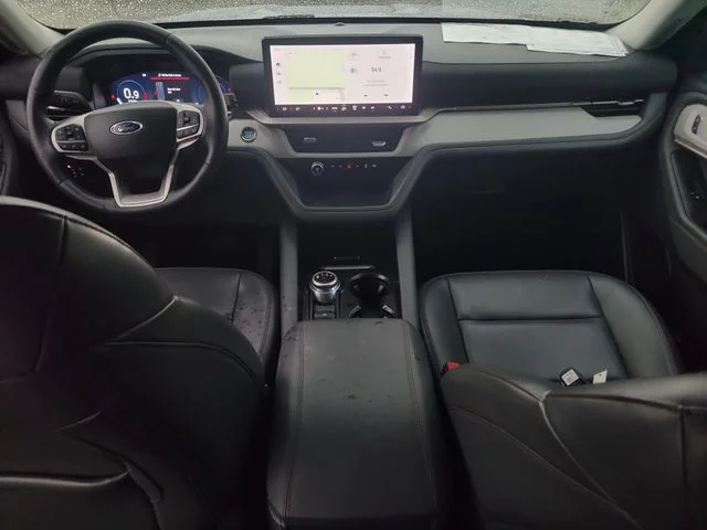 Used 2025 Silver Ford Active image 17