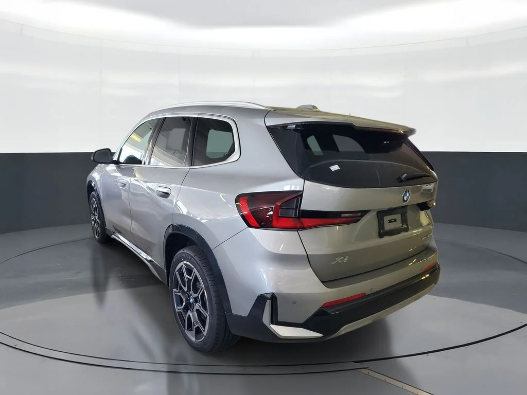 New 2026 Silver BMW xDrive28i image 4