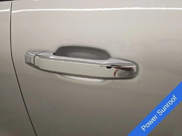 Used 2018 Silver Ice Metallic Chevrolet LTZ image 9
