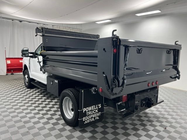 2025 Ford F-350 Super Duty Chassis Cab XL - Photo 6