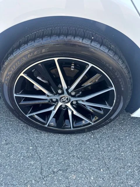 Used 2021 White Toyota SE image 19
