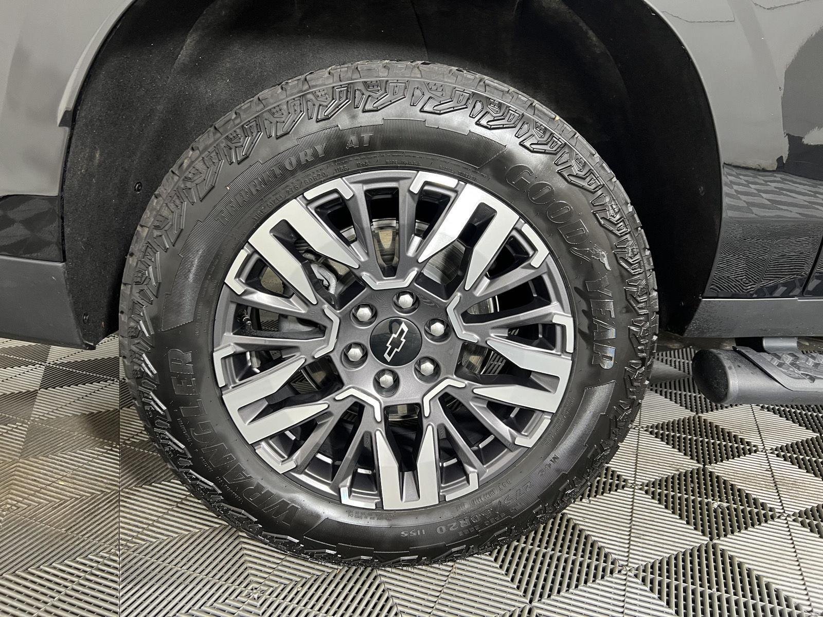 Used 2026 Black Chevrolet Z71 image 9