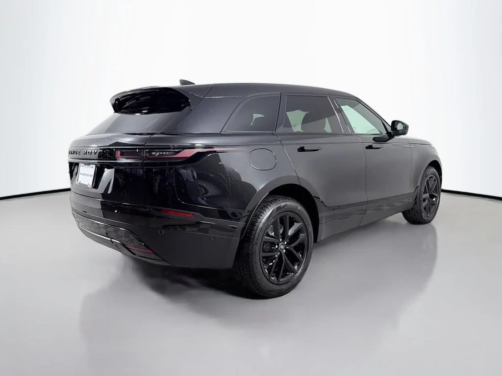 New 2026 Santorini Black Land Rover S image 5