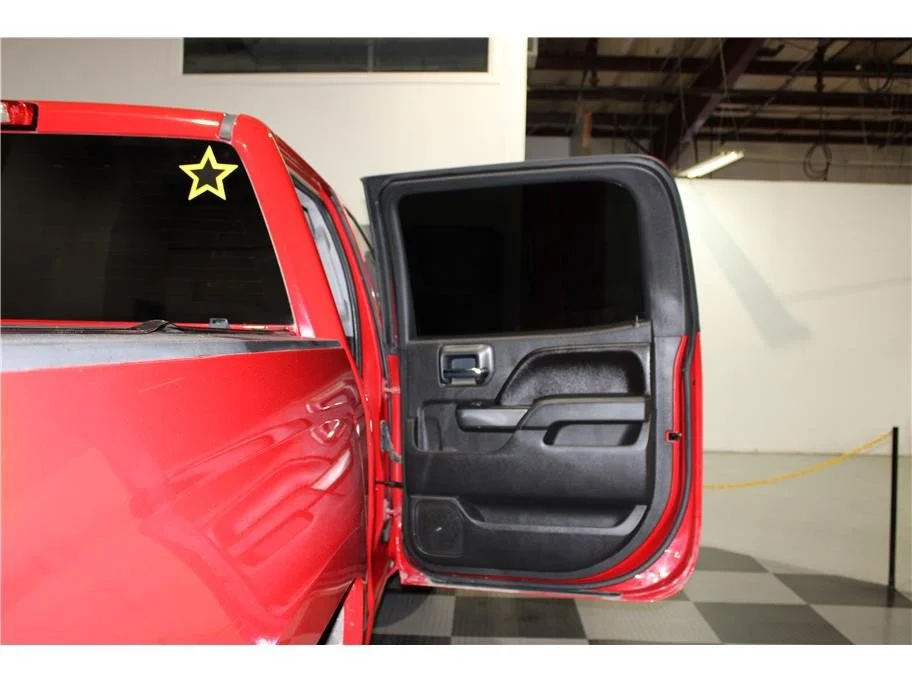 Used 2016 Red Hot Chevrolet LT image 20