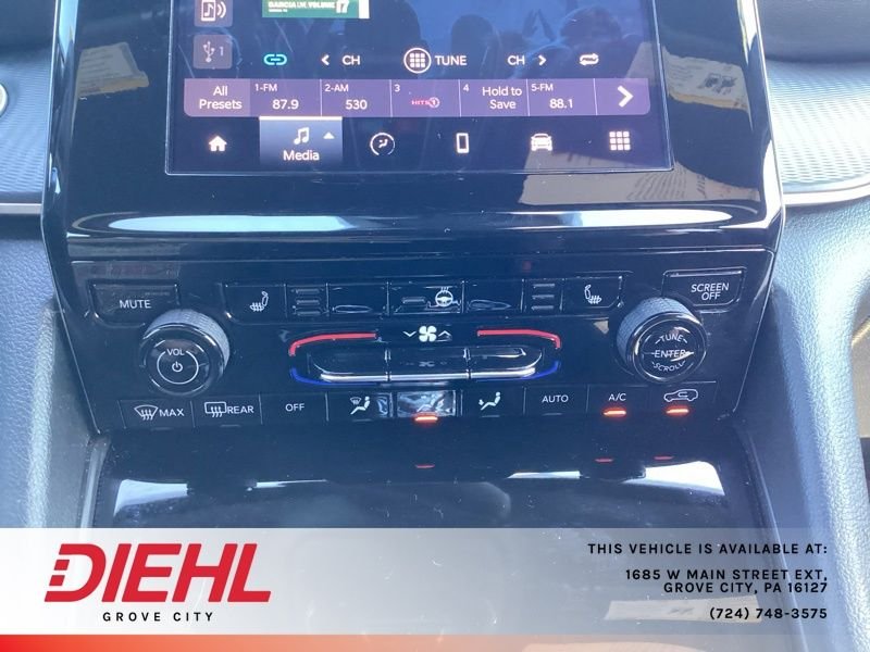 Used 2023 Silver Jeep Altitude X image 38