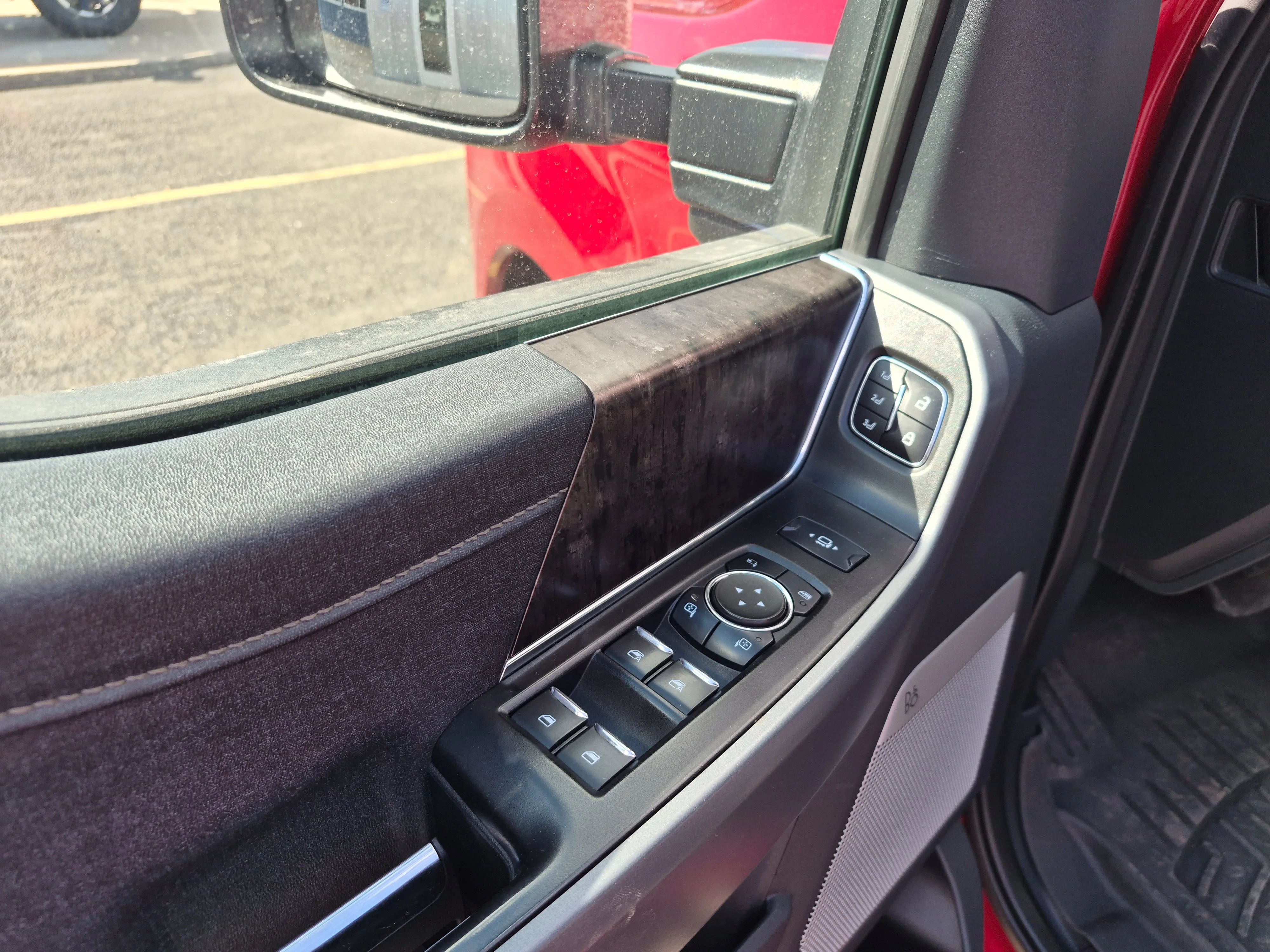Used 2023 RAPID RED Ford 5B image 3
