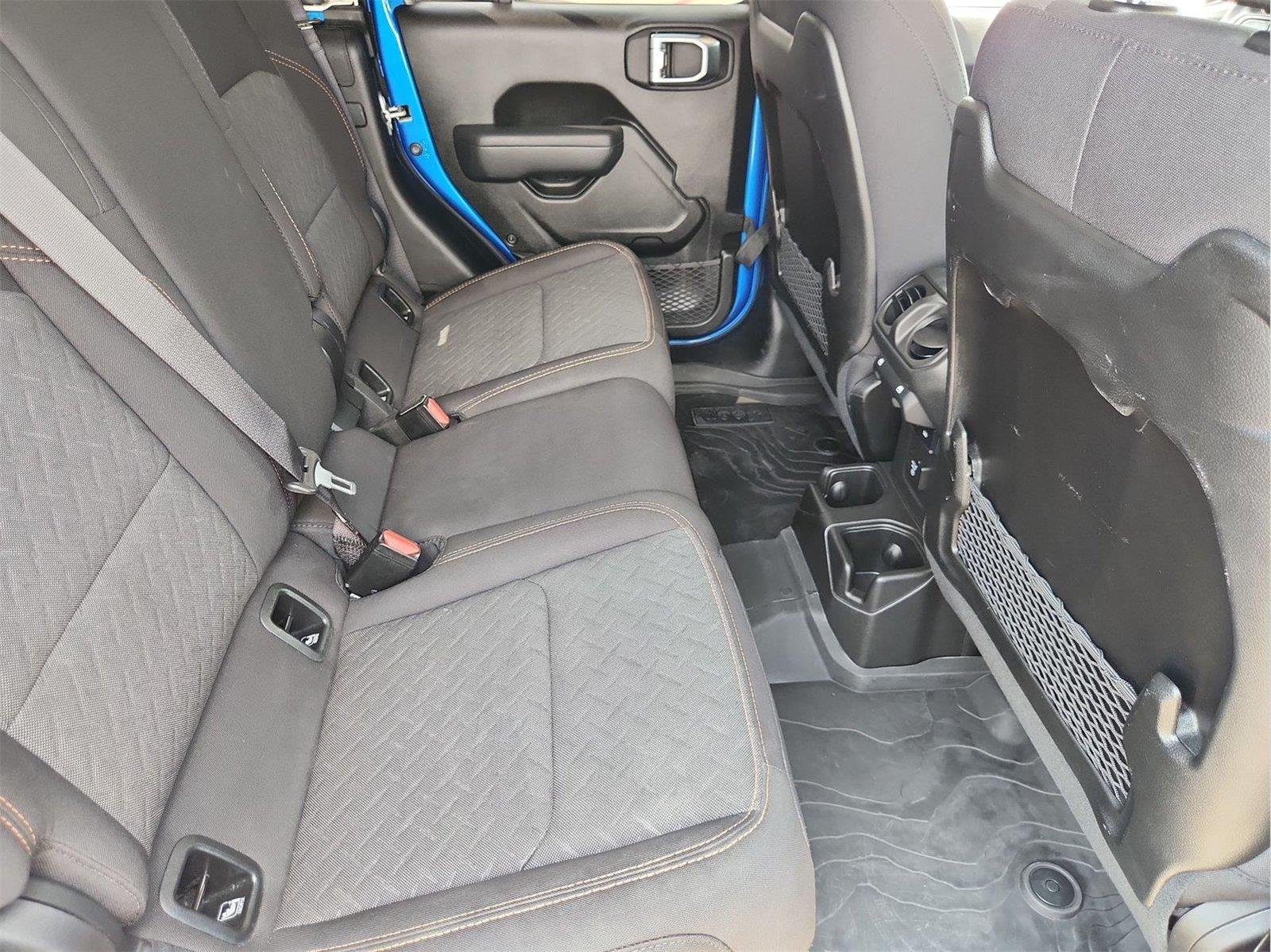 2024 Jeep Gladiator photo 26 of 33