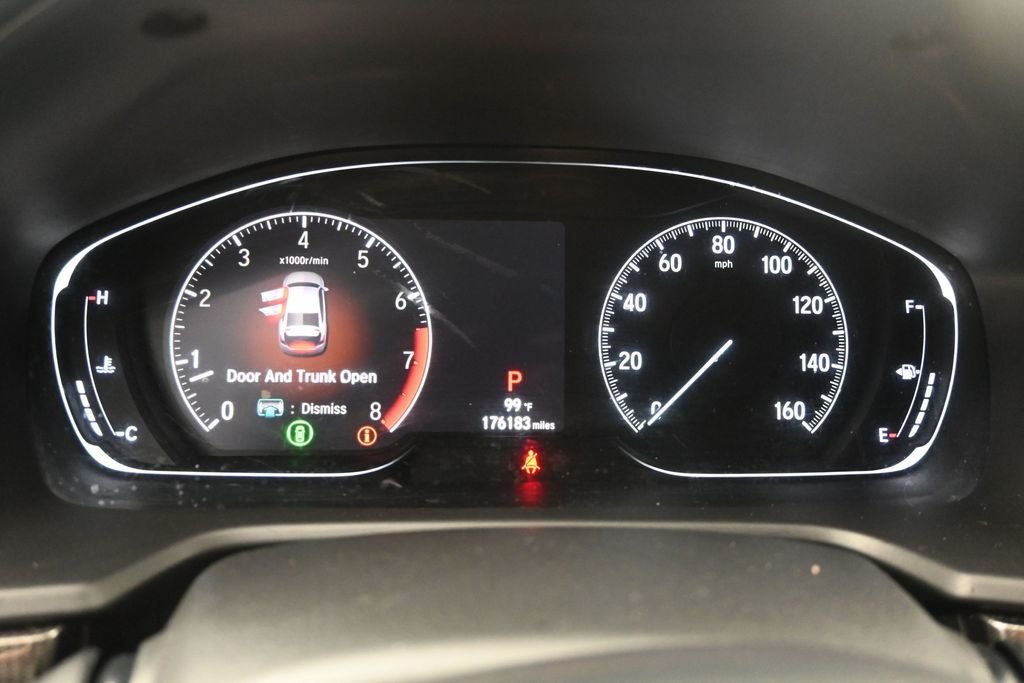 Used 2018  Honda Sport image 19
