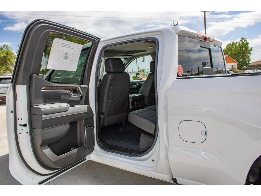 New 2026 Summit White Chevrolet LT Trail Boss image 17