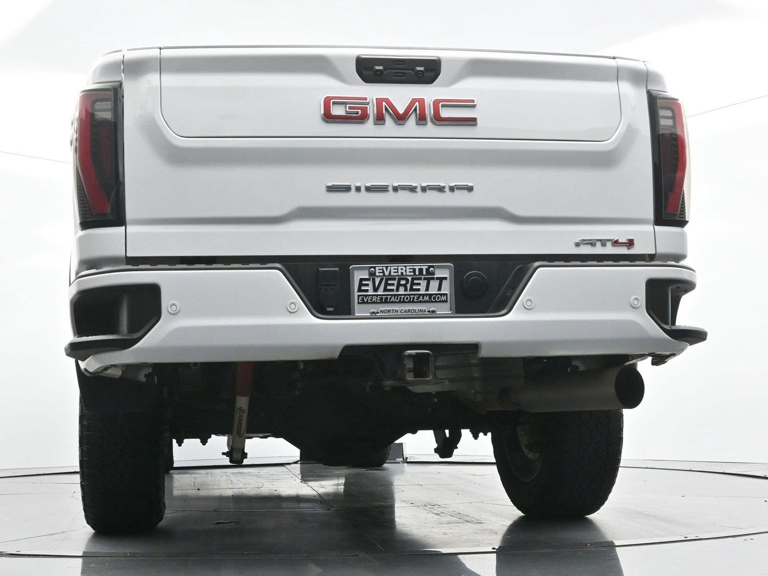 Used 2024 Summit White GMC AT4 image 54