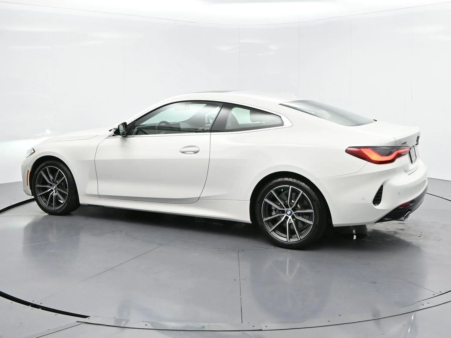 Used 2024 Alpine White BMW 430i xDrive image 5