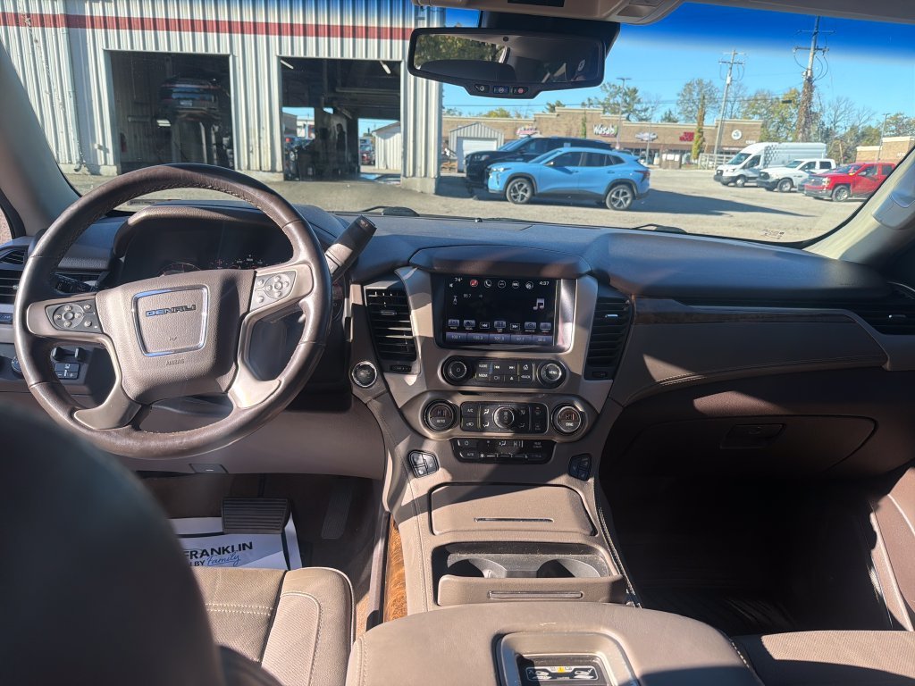 Used 2016 White GMC Denali image 16