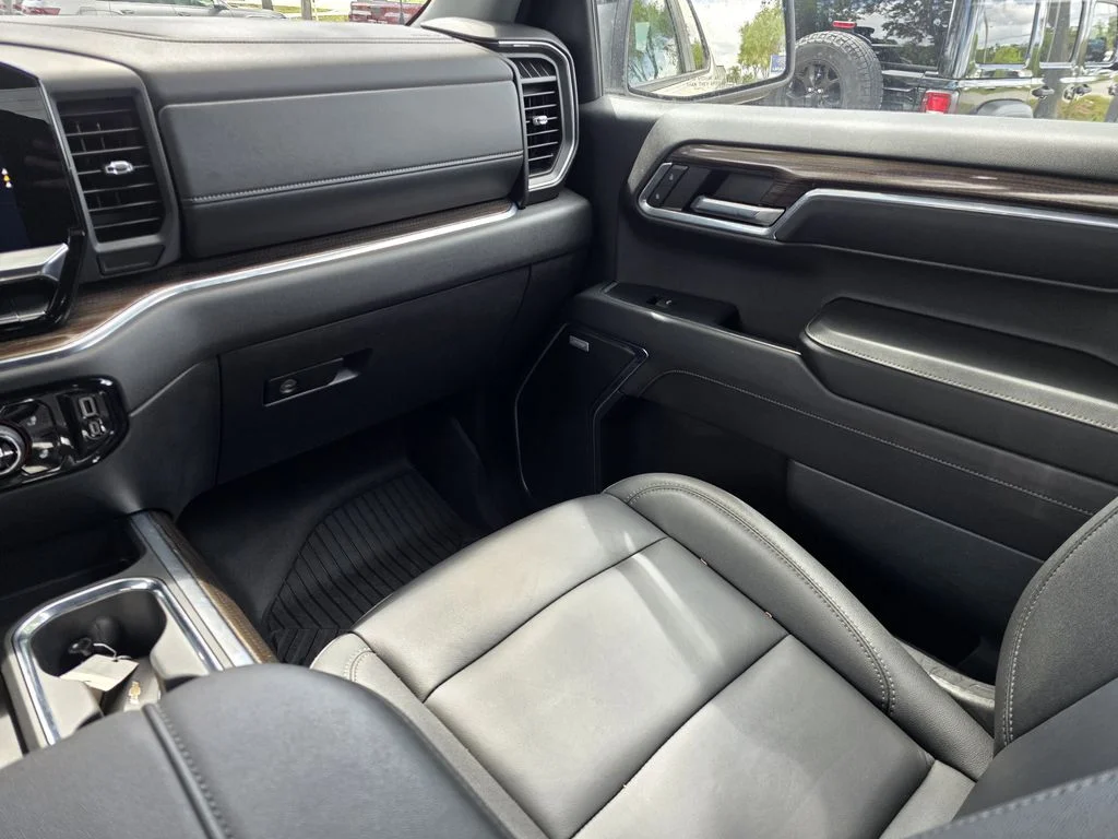 Used 2024 White Chevrolet RST image 13
