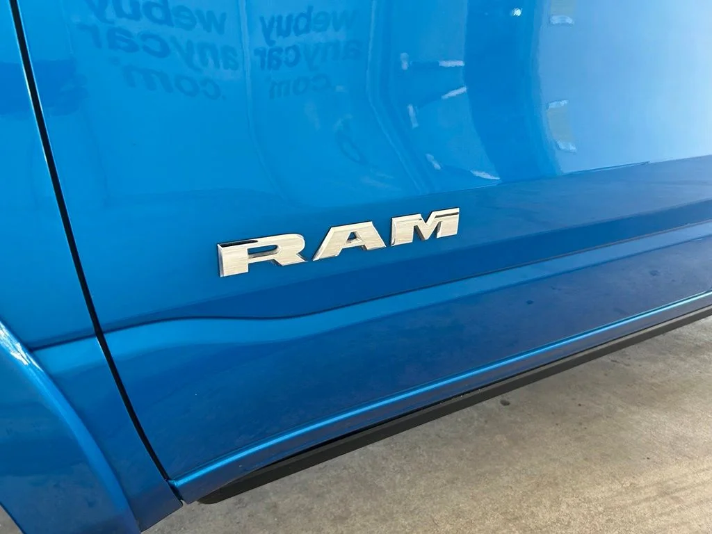 Used 2020 Blue Ram Laramie image 16