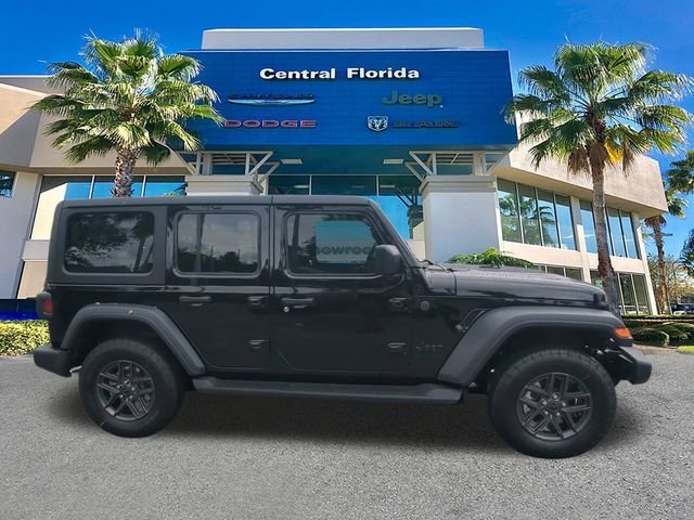New 2027 Black Clear-Coat Paint Jeep  image 3