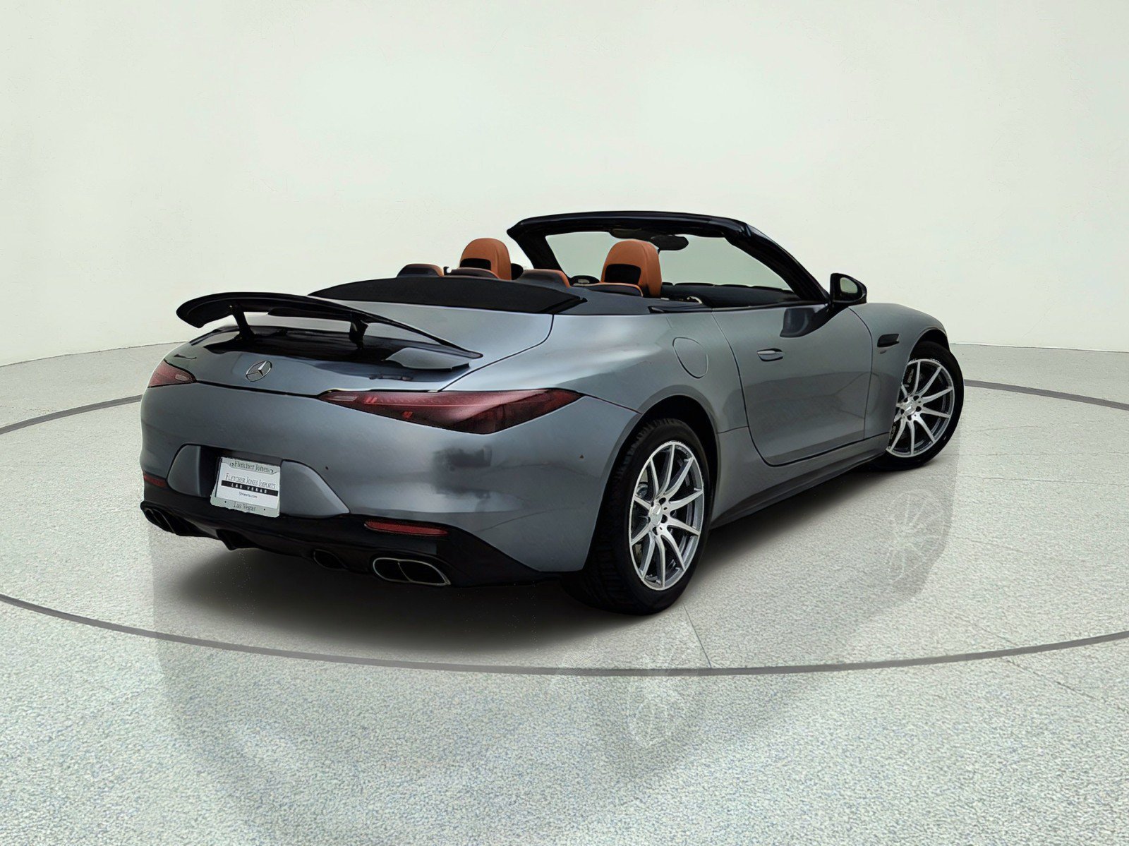 New 2027 Selenite Grey Metallic Mercedes-Benz AMG® SL 43 Roadster image 36