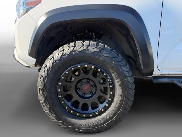 Used 2020 Super White Toyota TRD Off-Road image 9