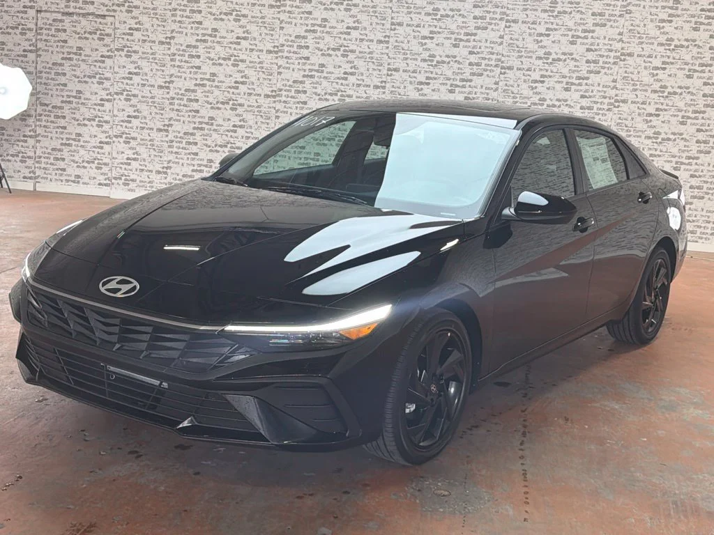 New 2026 Abyss Black Hyundai SEL Sport image 3
