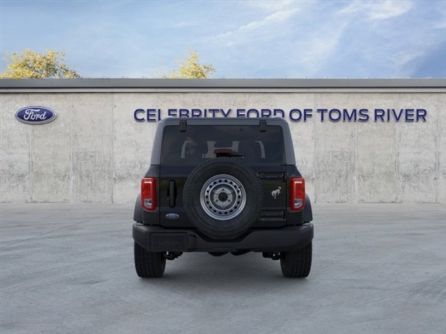 New 2025 Shadow Black Ford Base image 5