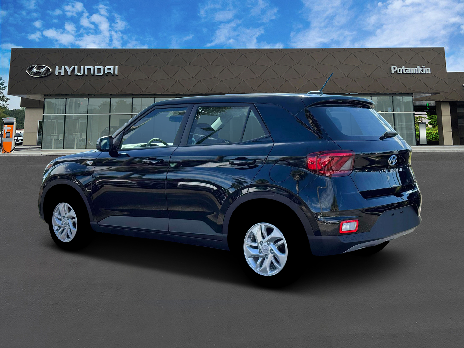 New 2026 Onyx Black Hyundai SE image 4