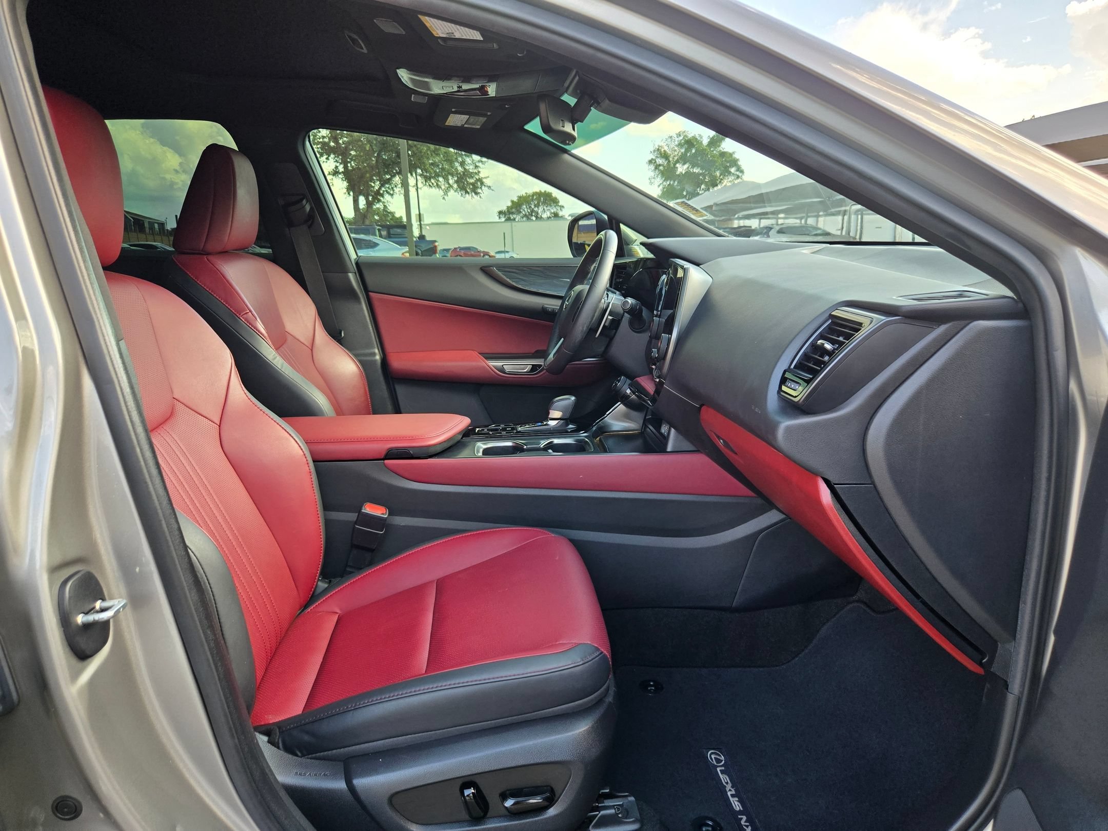 Used 2024 Silver Lexus NX 250 Premium image 27