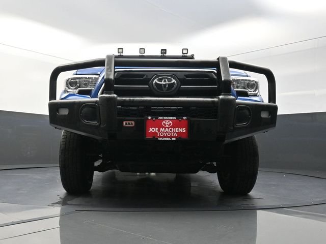 Used 2018 Blue Toyota SR5 image 32