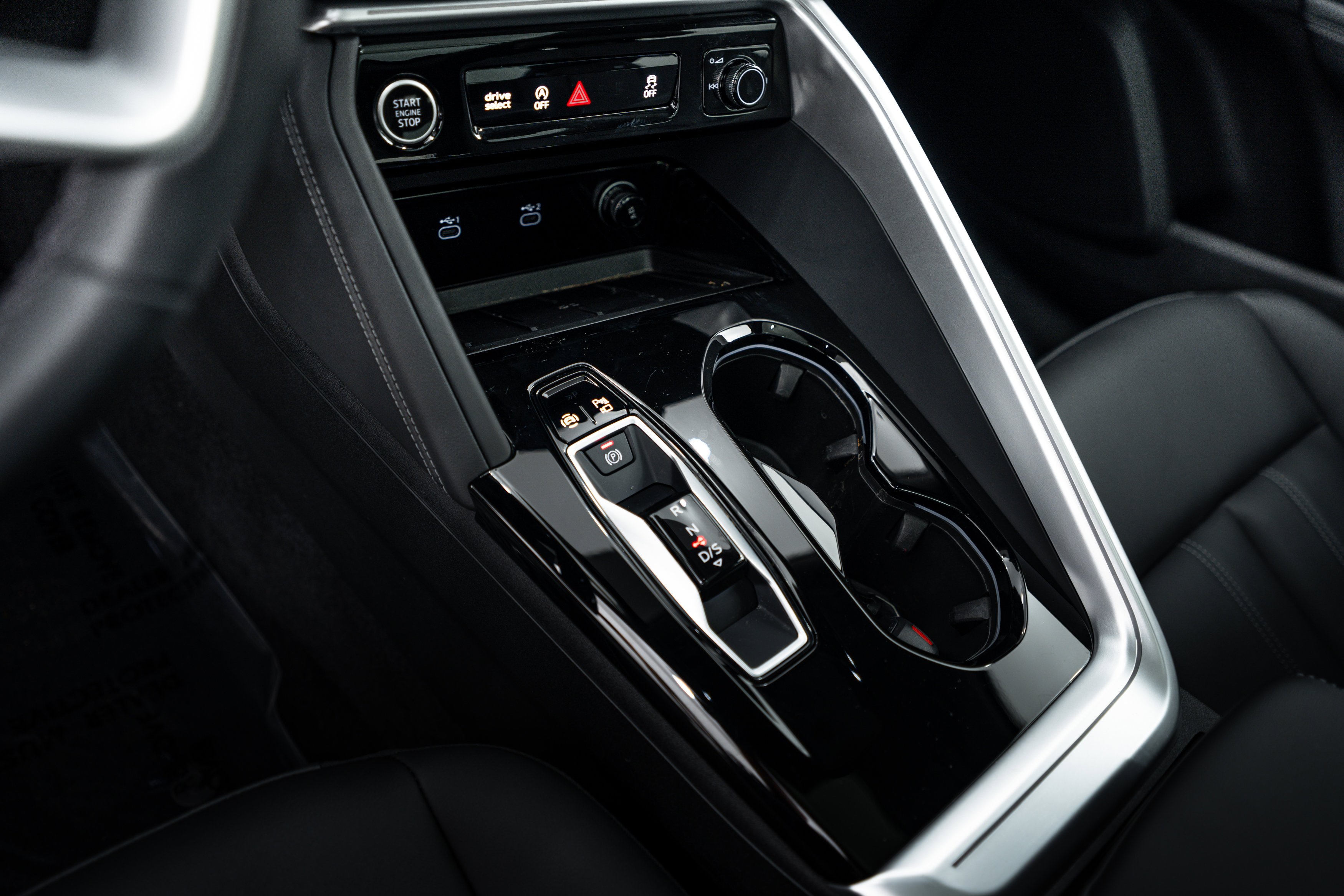 Used 2025 Arkona White Audi Premium image 12