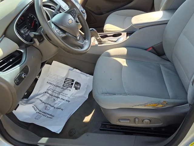Used 2016 Silver Chevrolet LS image 5