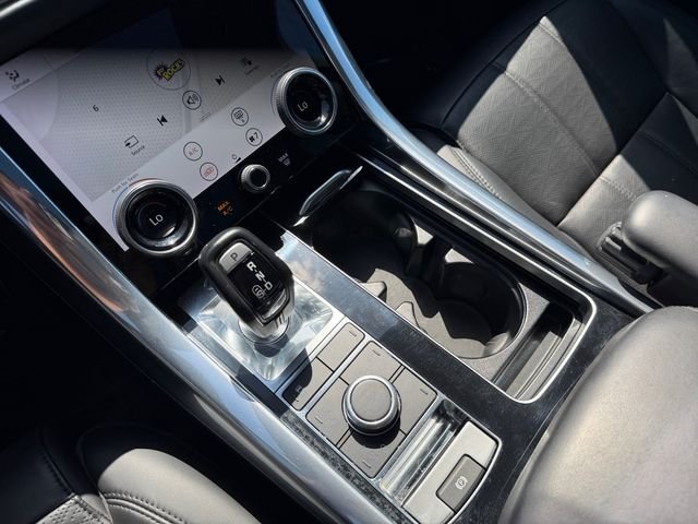 Used 2019 Firenze Red Metallic Land Rover HSE Dynamic image 24