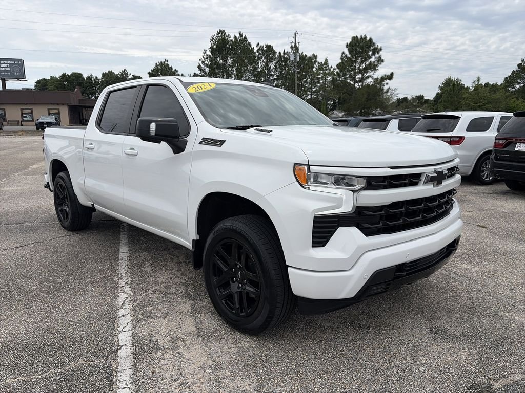 Used 2024 White Chevrolet RST image 8
