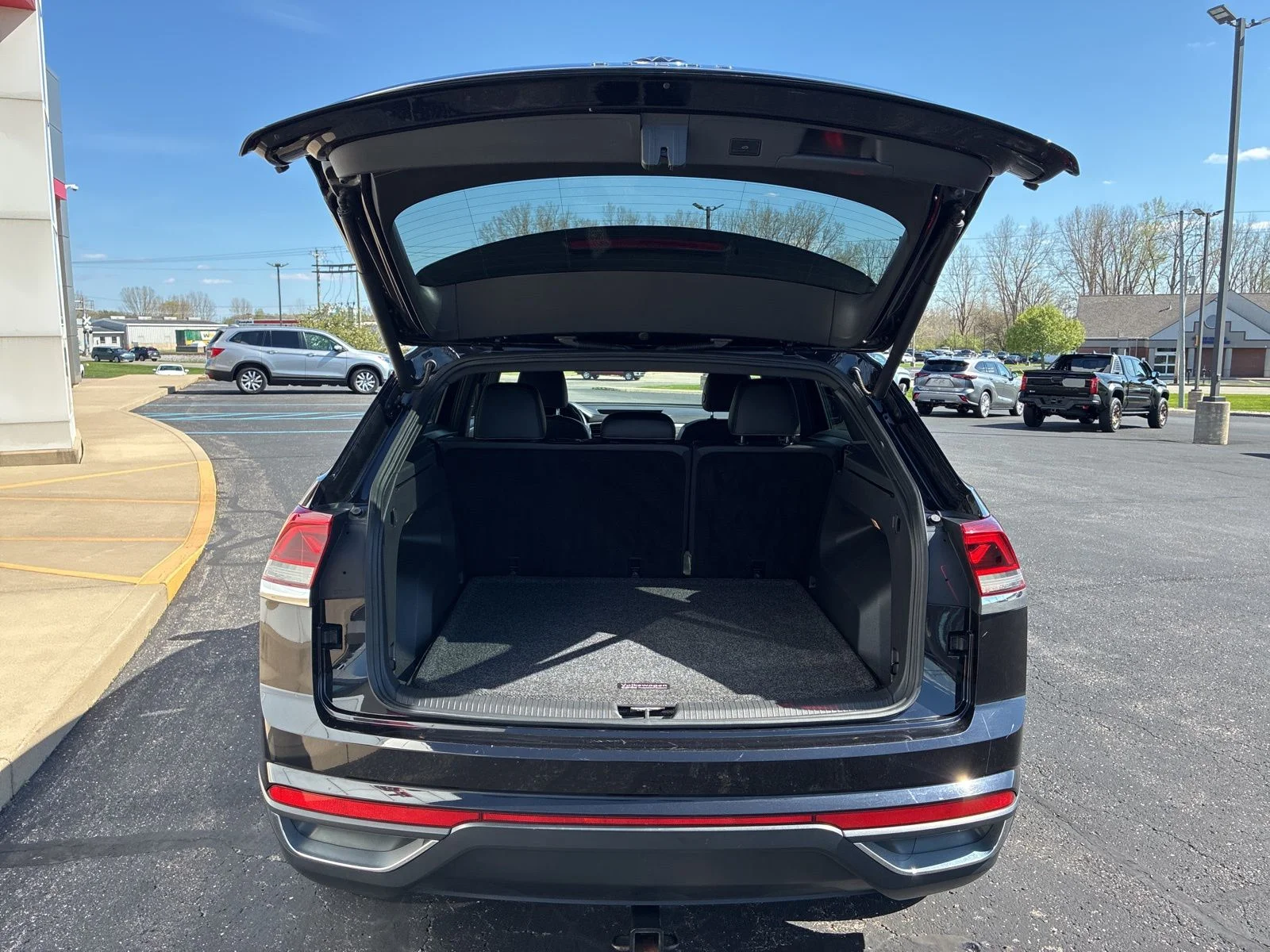 2020 Volkswagen Atlas Cross Sport SE - Photo 8
